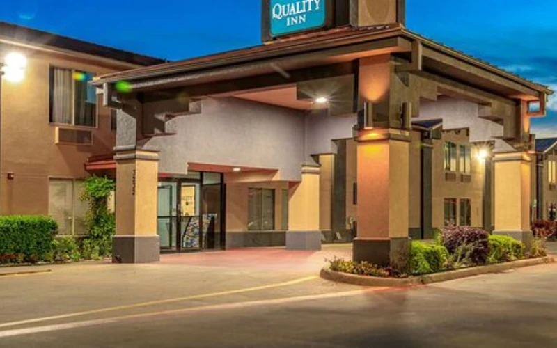 Quality Inn on Highway 20 a short drive from the Thermopolis hot springs, Wyoming